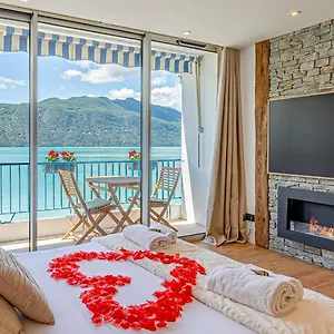 https://le-reflet-du-lac-tresserve.hotels-rhonealpes.com